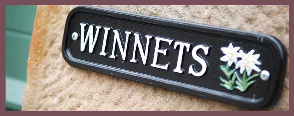 Winnets Sign